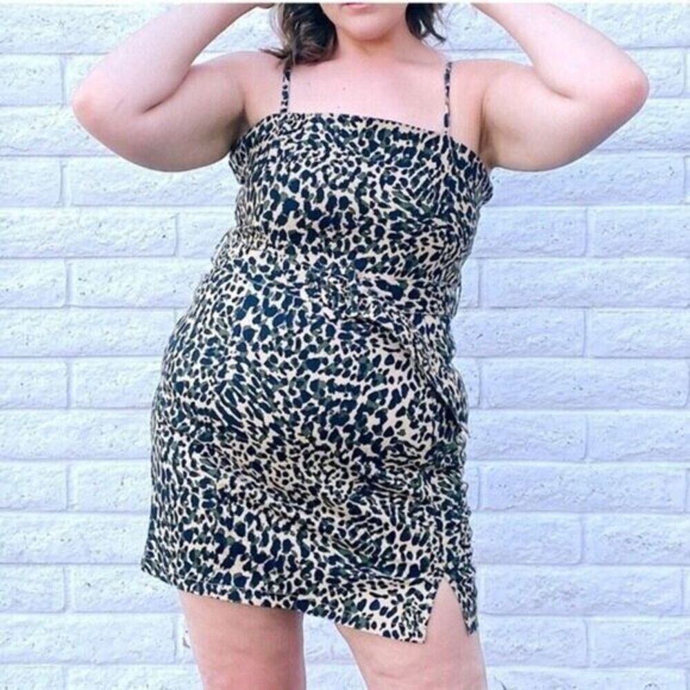 Forever 21 Plus Size Cheetah‎ Print Dress Size 3X
